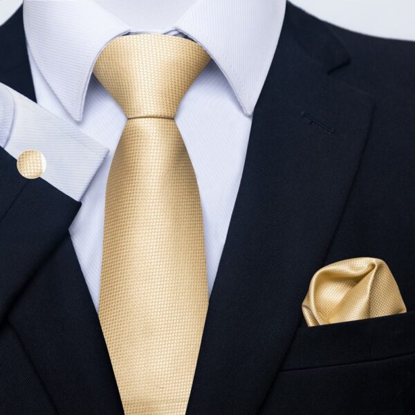 Patterned Necktie Hanky and Cufflinks Set - Image 31