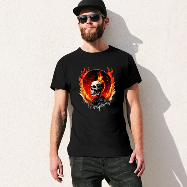 Flaming Skull Men's T-shirt - Image 4