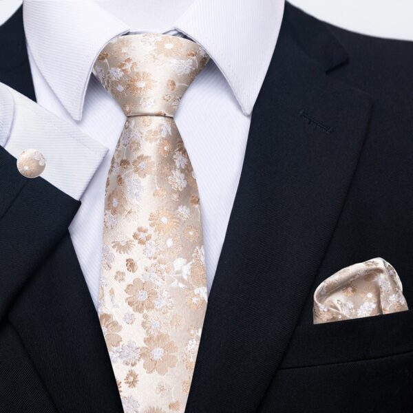 Patterned Necktie Hanky and Cufflinks Set - Image 30