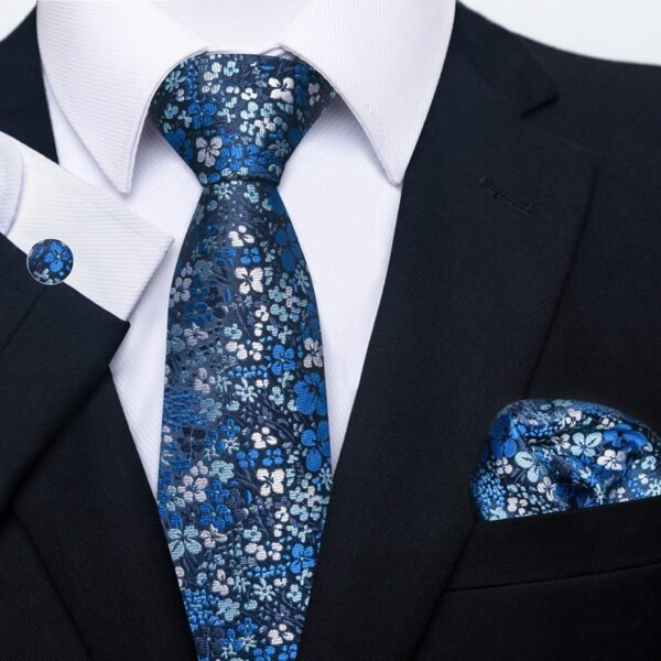 Patterned Necktie Hanky and Cufflinks Set - Image 11