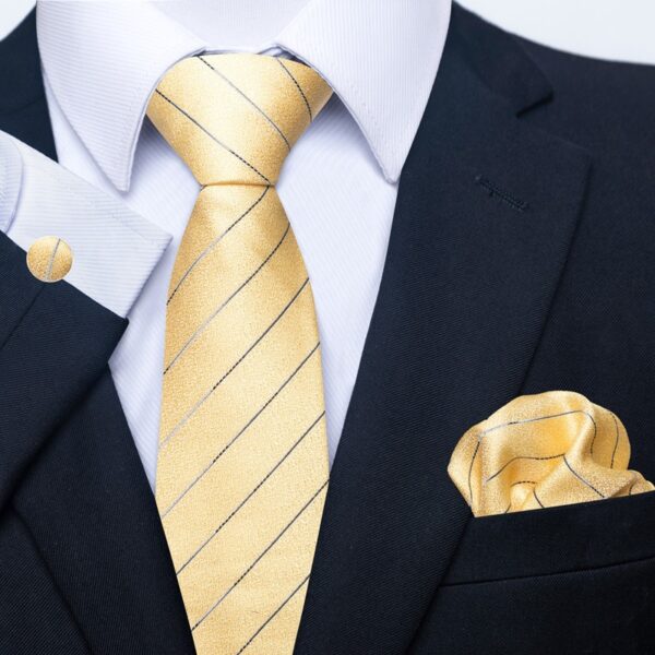 Patterned Necktie Hanky and Cufflinks Set - Image 32