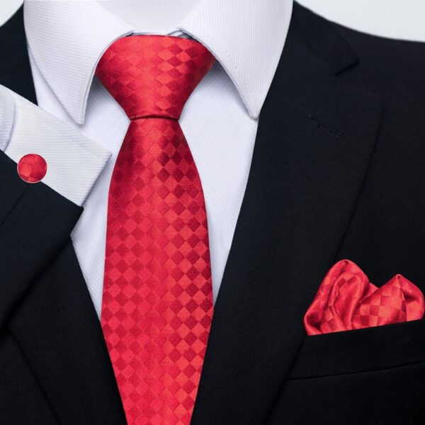 Patterned Necktie Hanky and Cufflinks Set - Image 40