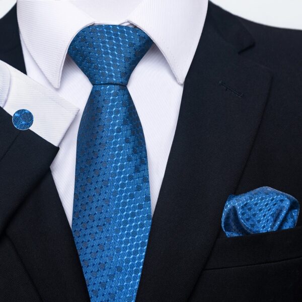 Patterned Necktie Hanky and Cufflinks Set - Image 15