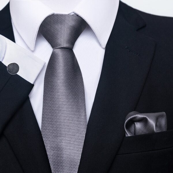 Patterned Necktie Hanky and Cufflinks Set - Image 18